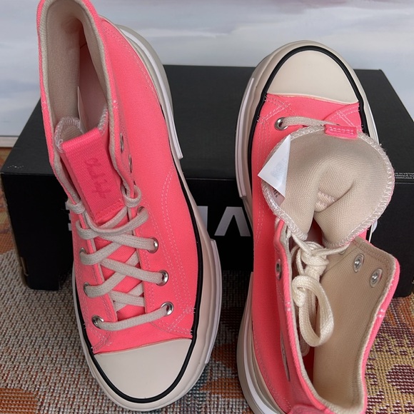 Converse WMNS CTAS A05012C
RUN STAR LEGACY CX HI ELECTRIC BLUSH/EGRET/BLACK - Picture 13 of 16